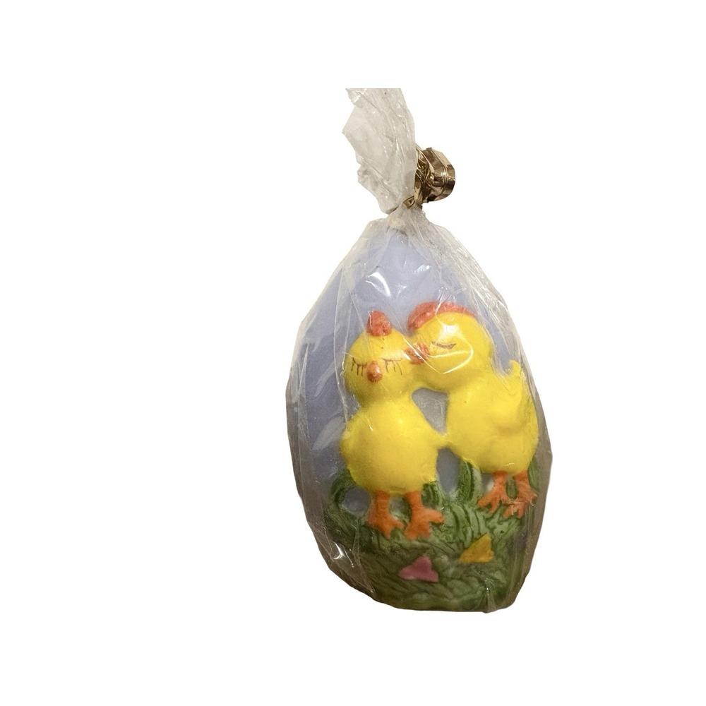 Vintage 90's Easter Egg Candle Blue Yellow  Ducks Candle 3D